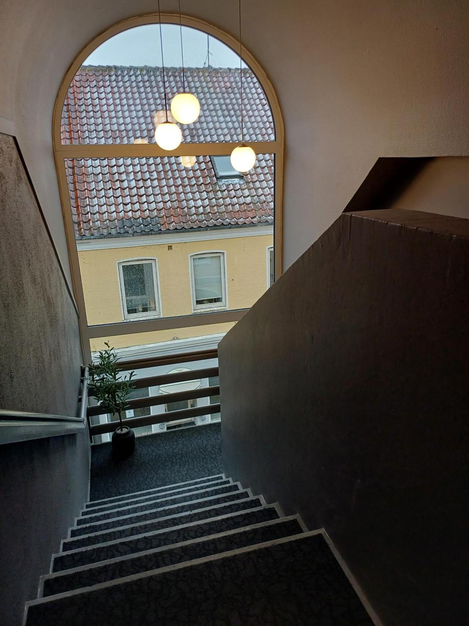 Blue Double Room 6 On Pedestrian Street Saeby Exterior photo